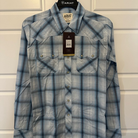 Ariat Other - Ariat Blue and White Casual Button Down Shirt